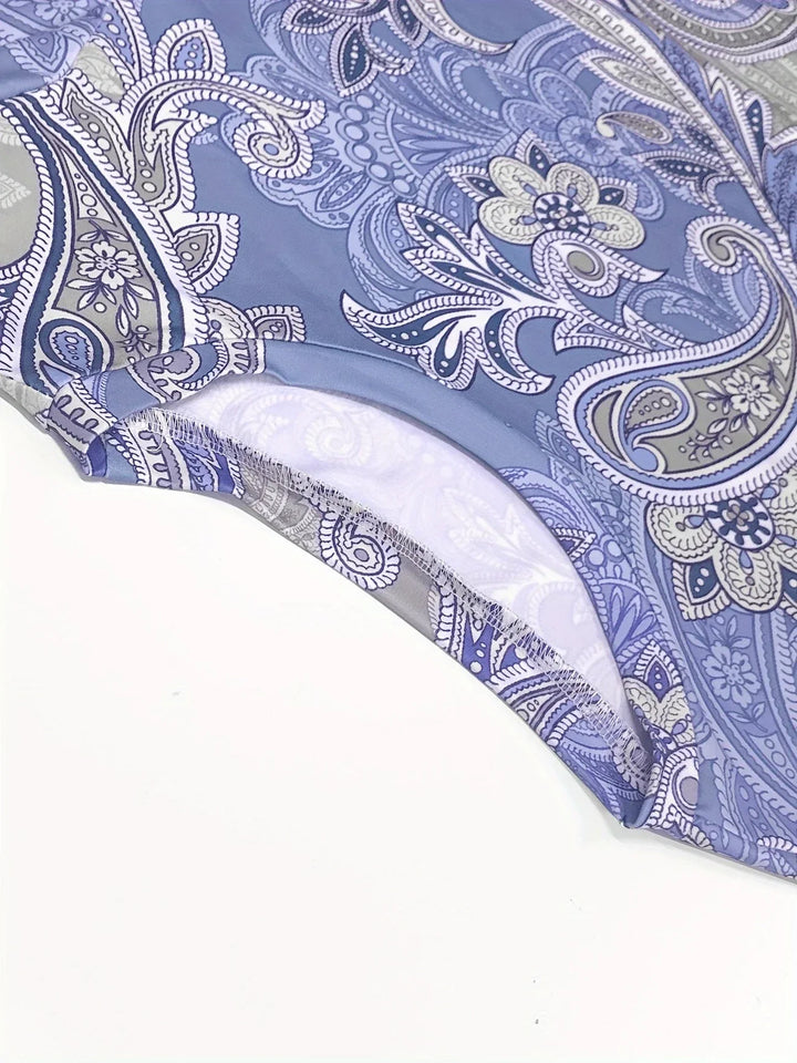 "Dames T-shirt met kleurrijke bloemenprint, casual pasvorm en comfortabele zachte stof, ideaal voor dagelijks gebruik."