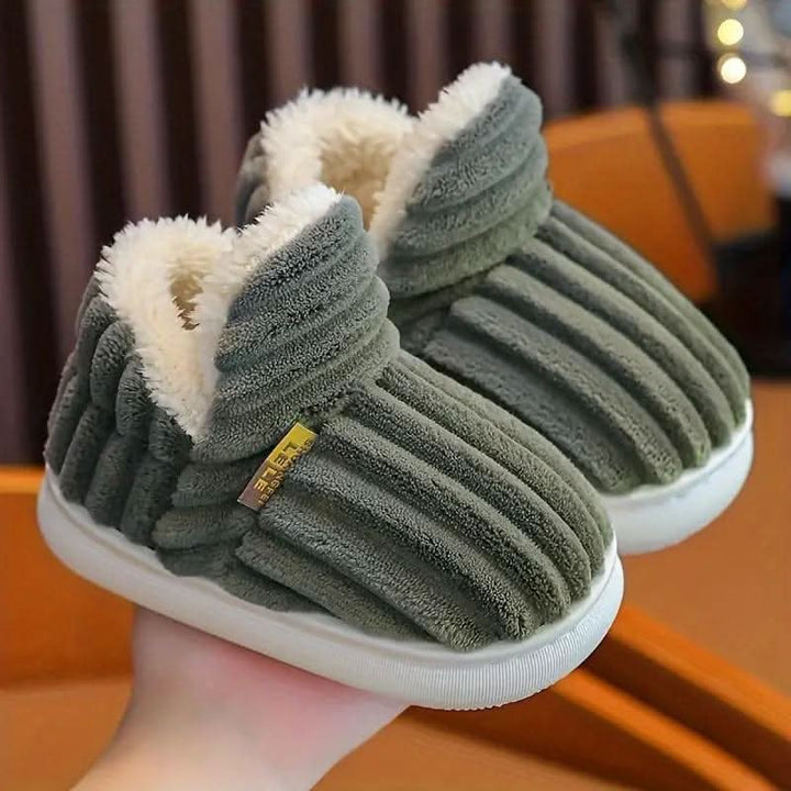 Modieuze thermische damessloffen, warm en comfortabel voor ontspanning thuis. Ideale winterpantoffel.