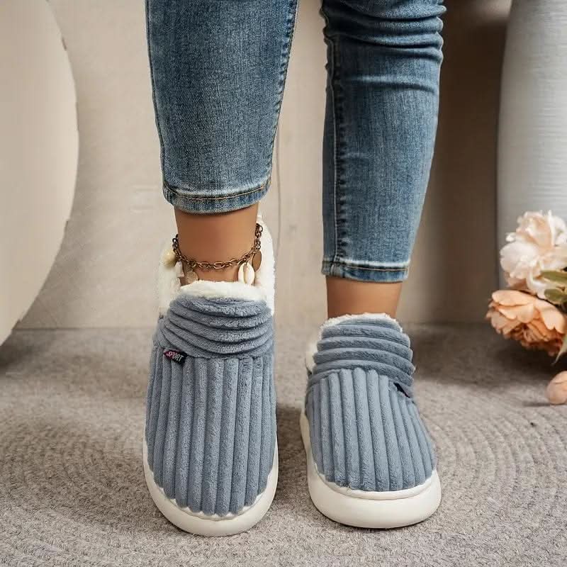 Antislip dames thermische pantoffels, zorgen voor warmte en stabiliteit. Ideaal voor binnenhuis gebruik.