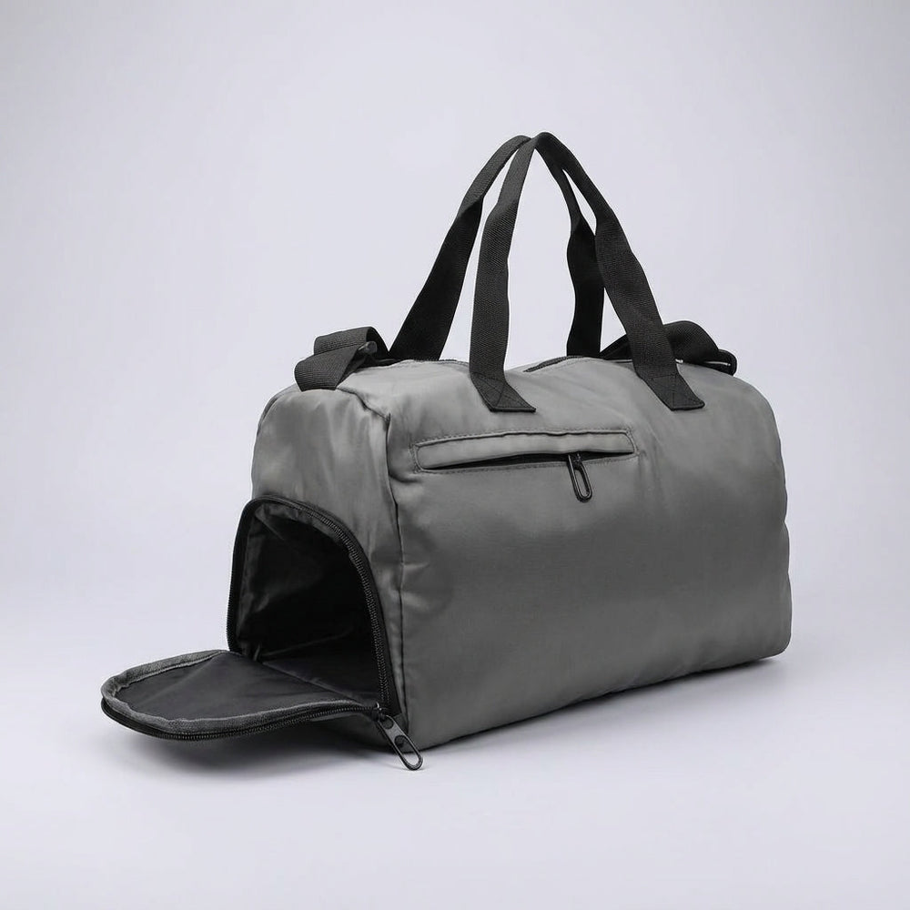 Waterbestendige dames duffel sporttas met handig apart schoenvak, perfect voor fitness en gym.