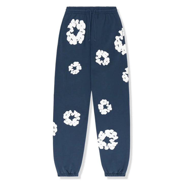 Volledige Selvianne dames trainingsset met hoodie en broek, versierd met delicate bloemdetails.
