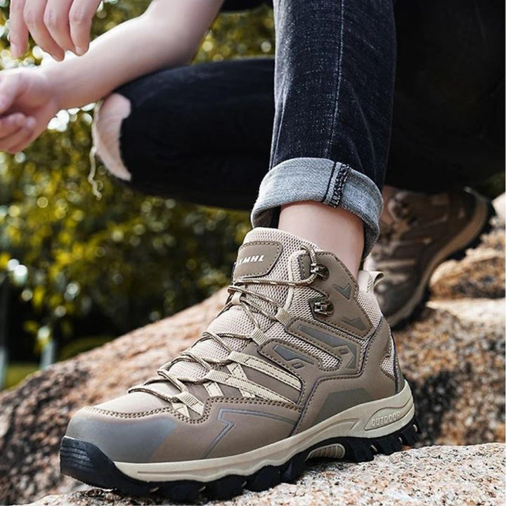 Dames wandelschoenen, waterdicht en modderbestendig, met superieure grip op natte paden.