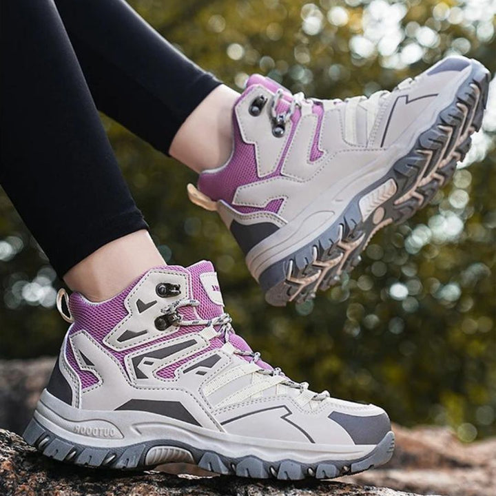 Dames outdoor sneakers, waterdicht en slijtvast, met ultieme grip voor elk avontuur.