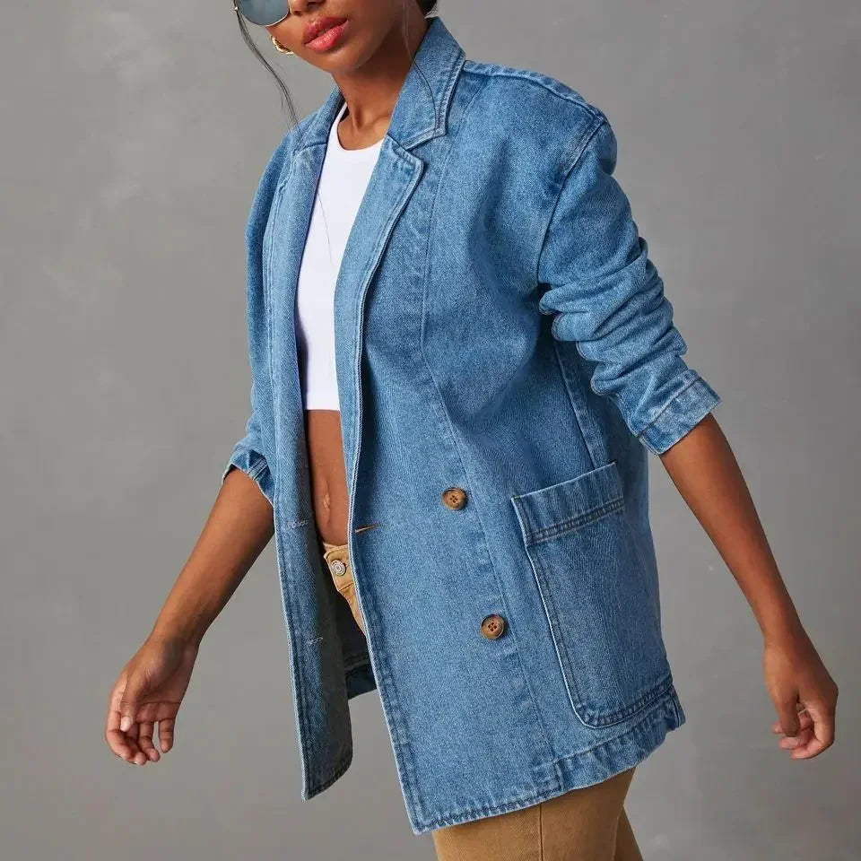 Trendy damesblazer met handige zakken, een must-have voor elke gelegenheid en outfit.