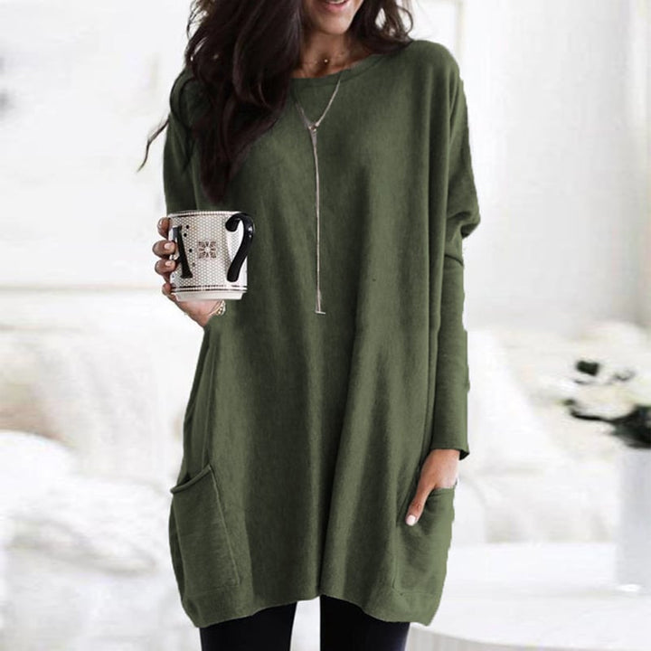 Textuur van de comfortabele dames trui, lange mouwen, losse pasvorm, ribboorden. Geschikt voor lente/herfst mode.