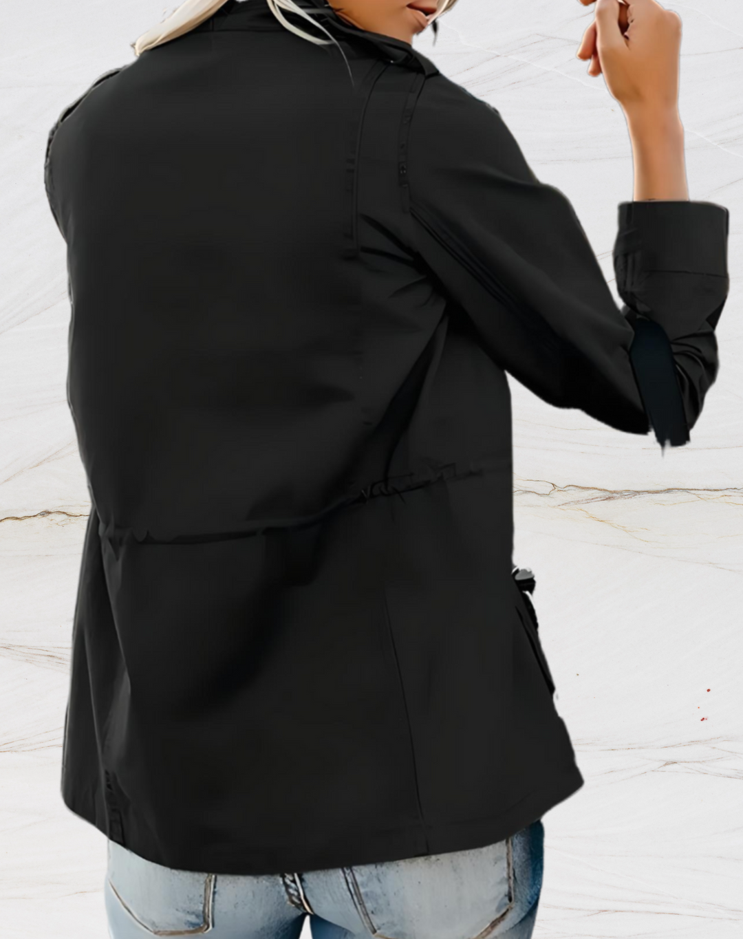 Trendy casual damesjas met vier functionele zakken en lange mouwen. Ideale tussenjas voor dames, stijlvol en praktisch.