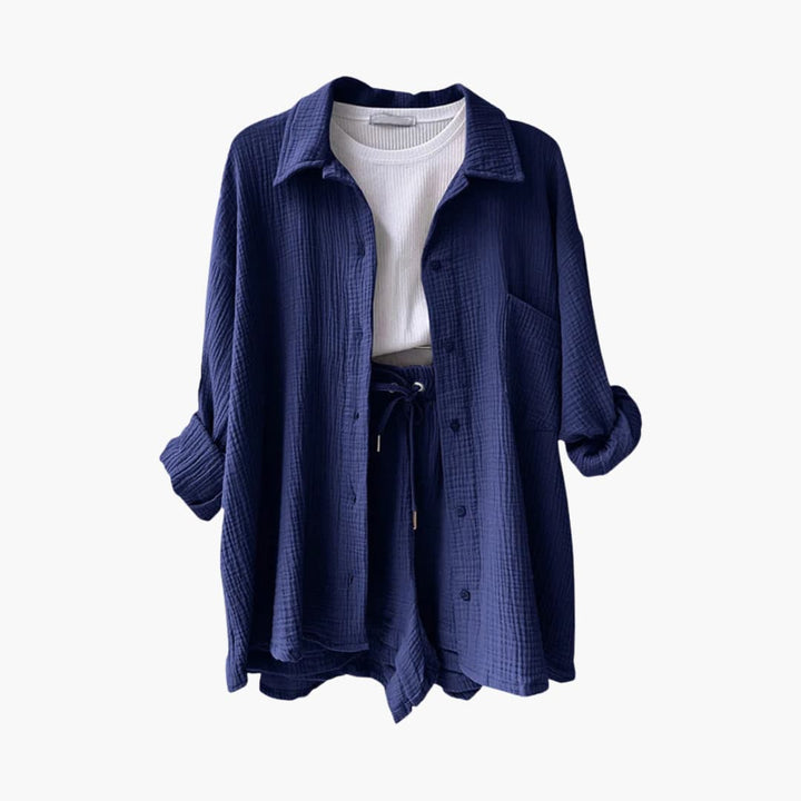 Geniet van de zomer in deze comfortabele tweedelige dames set, perfect voor casual momenten.