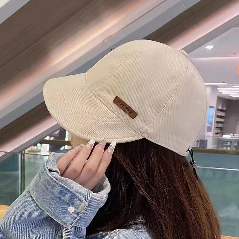 Ademende dames UV-hoed, comfortabel voor zomerse dagen. Lichtgewicht en waterafstotend.