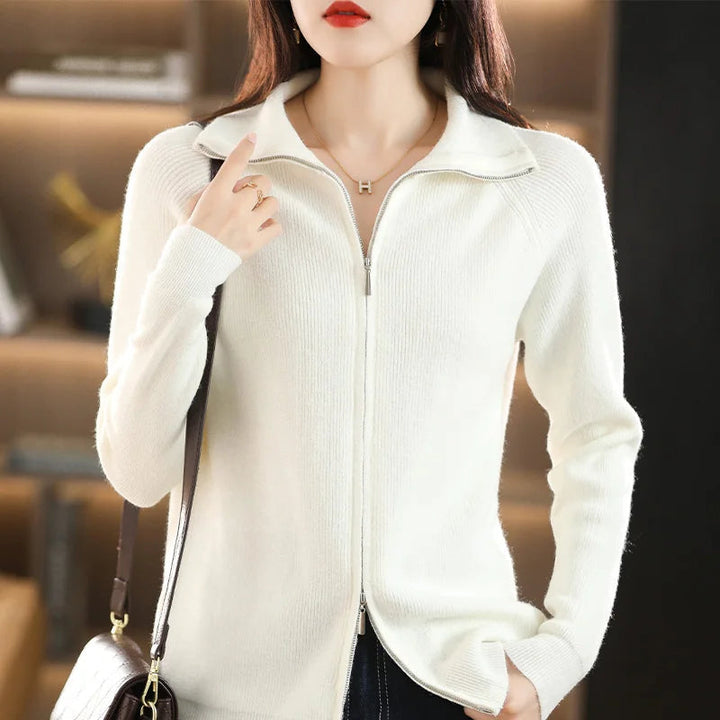 Dames vest met dubbele rits, perfect voor een stijlvolle en comfortabele casual look.
