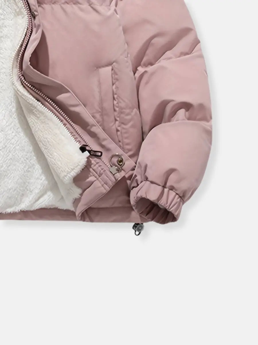 Lange Lunara dames winterjas, biedt extra warmte en een modieuze look op koude dagen.