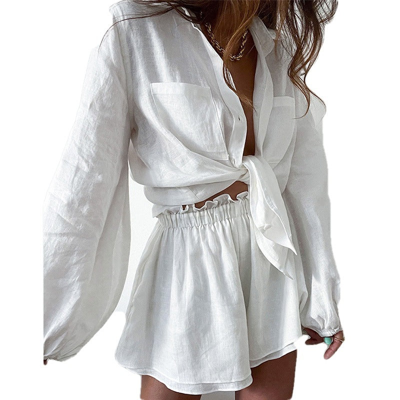 Modieuze zomerset voor dames: comfortabele top & shorts. Ideaal als casual of strandkleding.