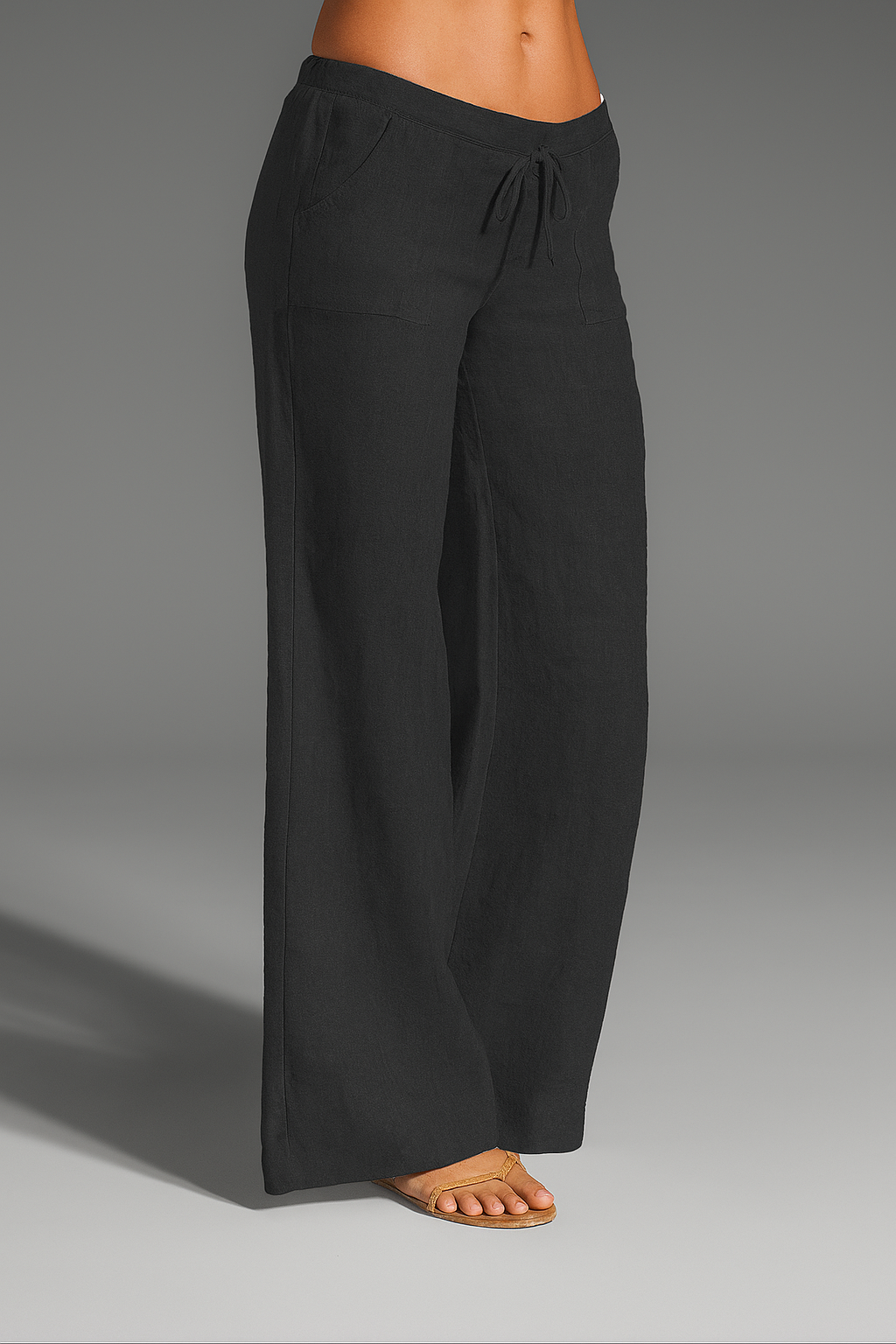 Modieuze dames zomerbroek, comfortabel met elastische taille, perfect als veelzijdige casual of vakantiebroek.
