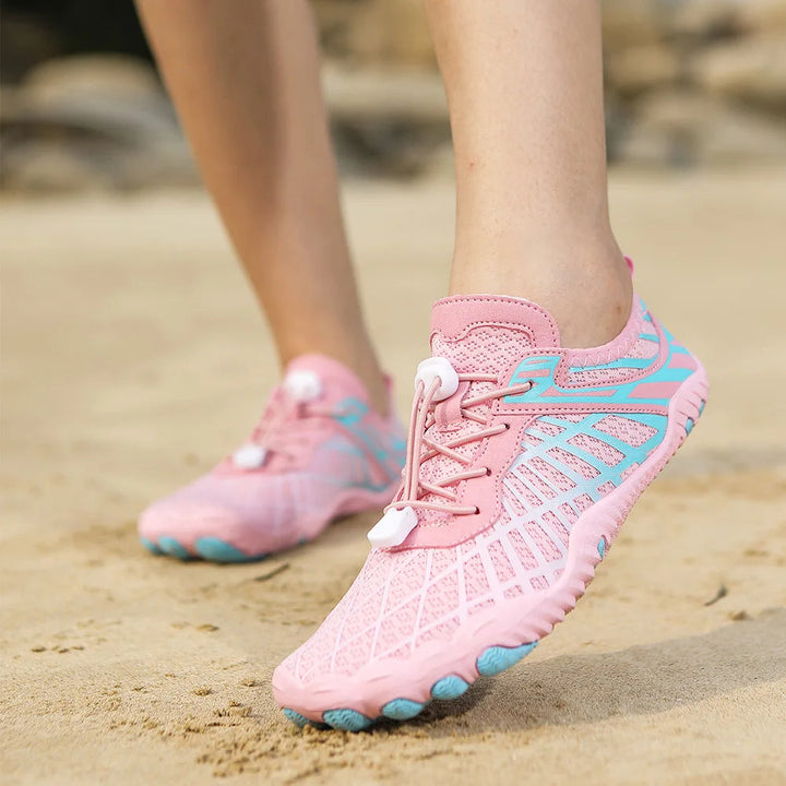 "Dameswaterschoenen ademend sneldrogend met grip, flexibel lichtgewicht ontwerp en anti-slipzool voor wateravonturen."