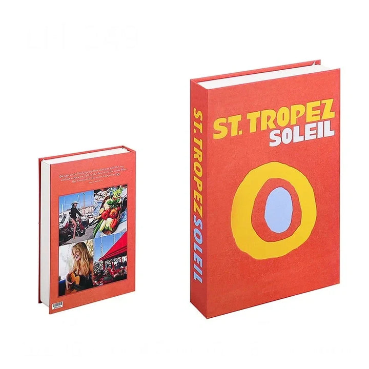 Bohemian decoratieboek voor de salontafel, creëert een luxe sfeer.