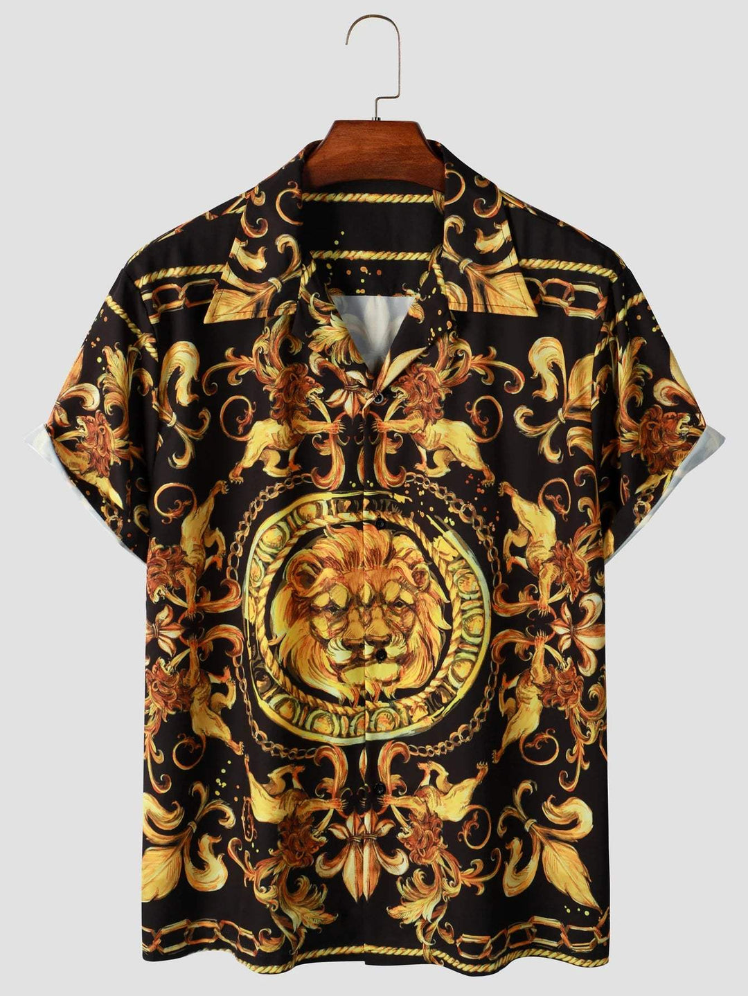 Diepzwart heren barok overhemd met opvallende gouden leeuwenprint. Elegant voor feest- en avondkleding.