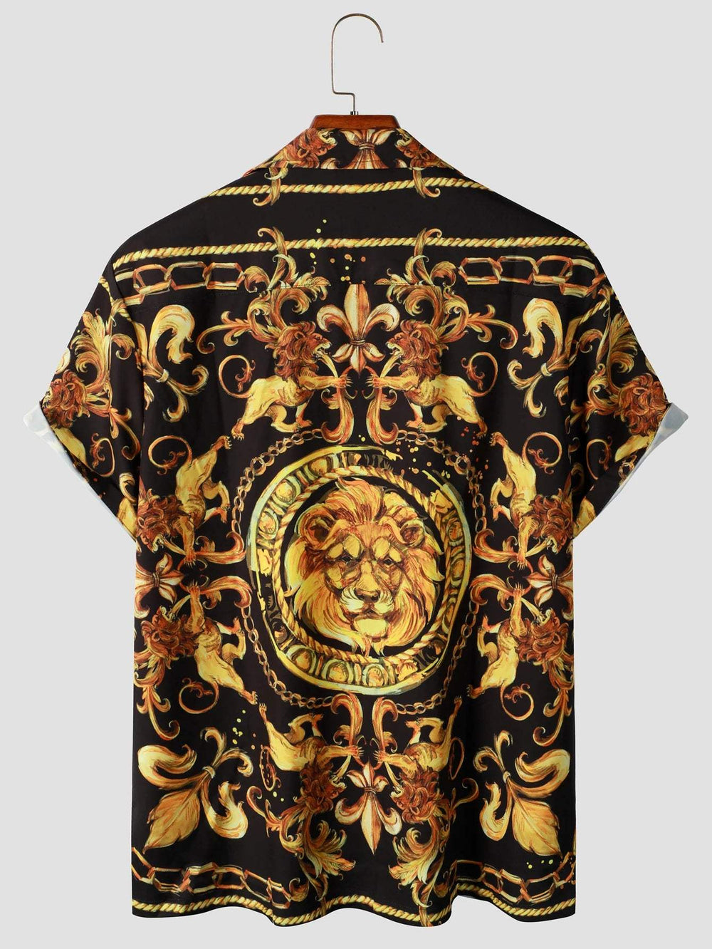 Chique zwart herenoverhemd met luxe gouden barok leeuwenprint. Perfect als statement shirt voor feesten.
