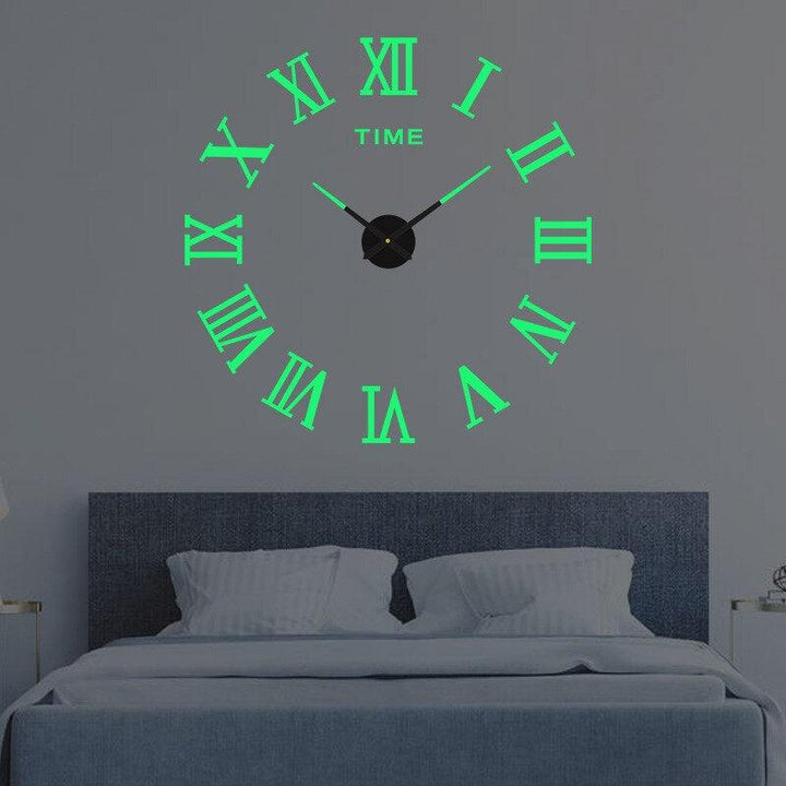 "DIY wandklok met unieke, creatieve ontwerpen in zwart, rood, goud en lichtgevend. Voeg stijl toe aan elke kamer."
