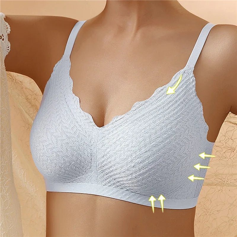 "Draadloze naadloze kanten bh voor ultiem comfort en elegante look in zachtroze met verstelbare bandjes."