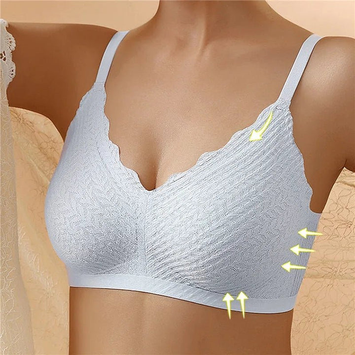 "Draadloze naadloze kanten bh voor ultiem comfort en elegante look in zachtroze met verstelbare bandjes."