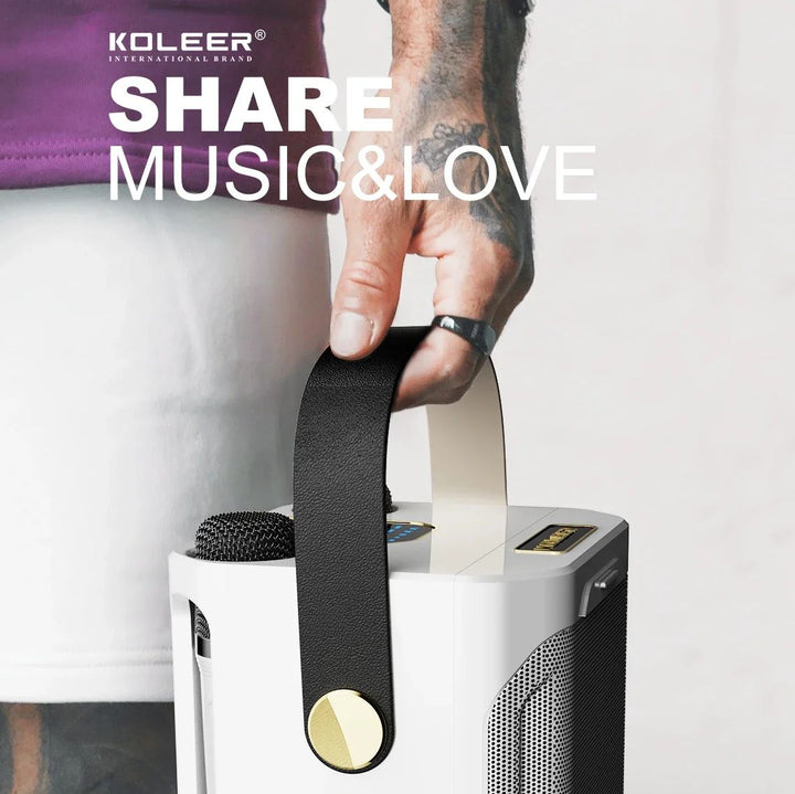 Kinderen zingen met plezier via de dubbele draadloze microfoons van deze karaoke boombox.