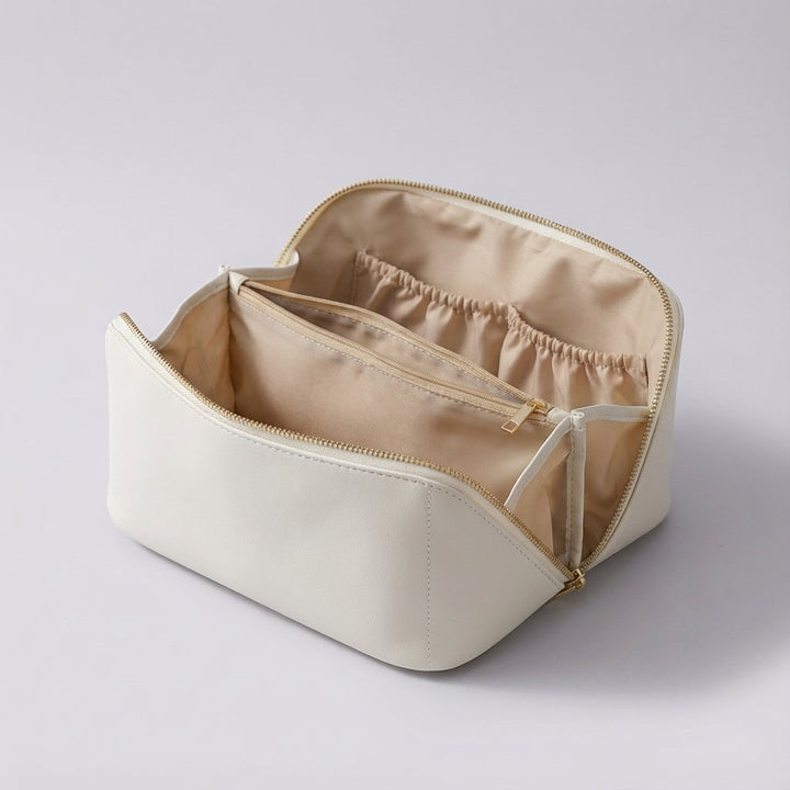 Gesloten TidyBloom draagbare cosmetica tas, met elegant kunstleer design voor make-up en beauty essentials.