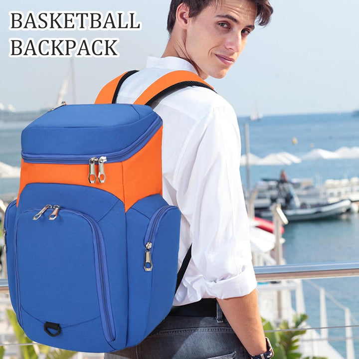 Stevige heren basketbal rugzak, 30L inhoud. Waterdichte bodem houdt spullen droog. Voor de sportschool.