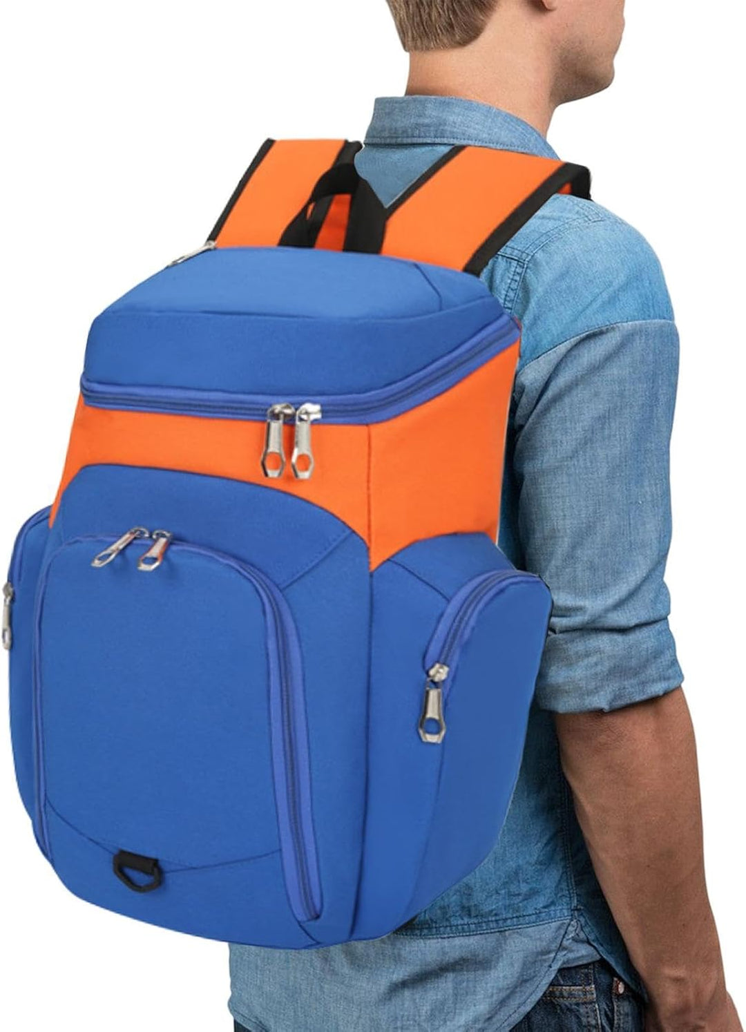 Veelzijdige 30L heren sporttas/rugzak. Waterdichte bodem. Geschikt voor basketbal, gym & reizen.