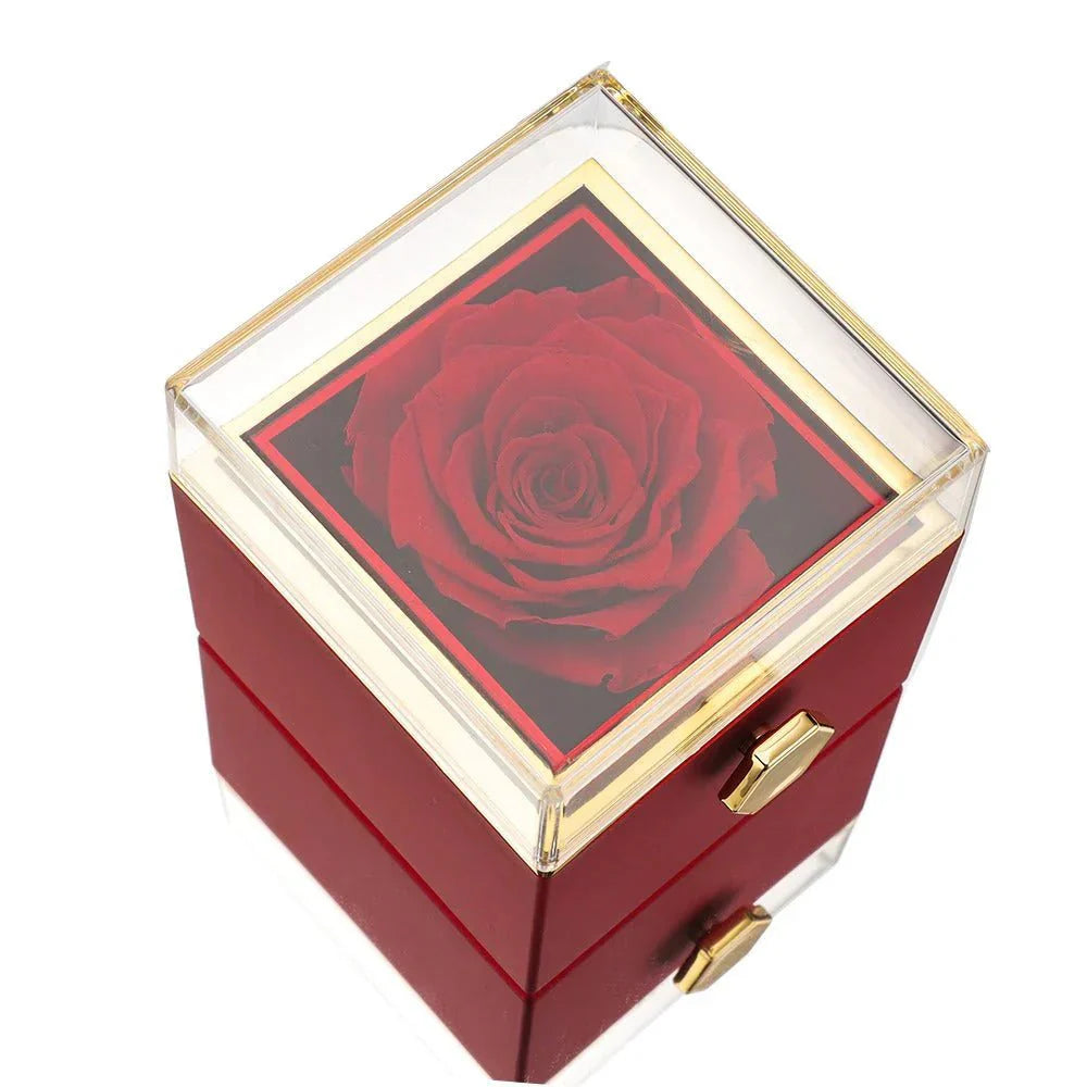 Eeuwige Roos Box met geconserveerde roos en gepersonaliseerde ketting, symbool van eeuwige liefde.