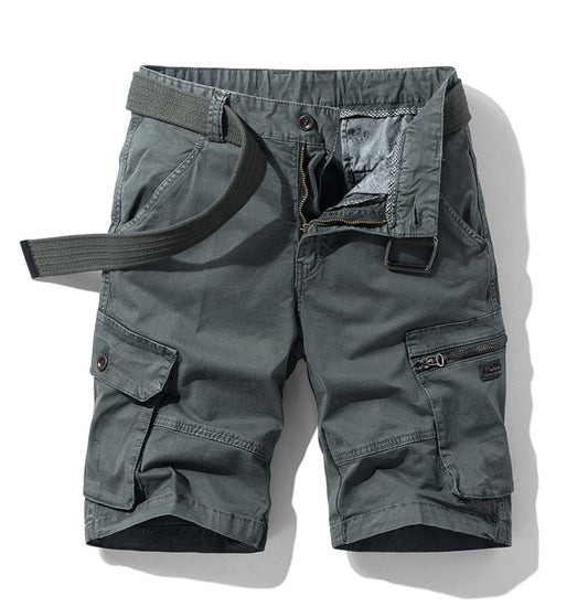 "Eike Cargo Shorts, groene cargoshorts met ruime zakken, lichtgewicht materiaal, stijlvolle en comfortabele pasvorm voor here
