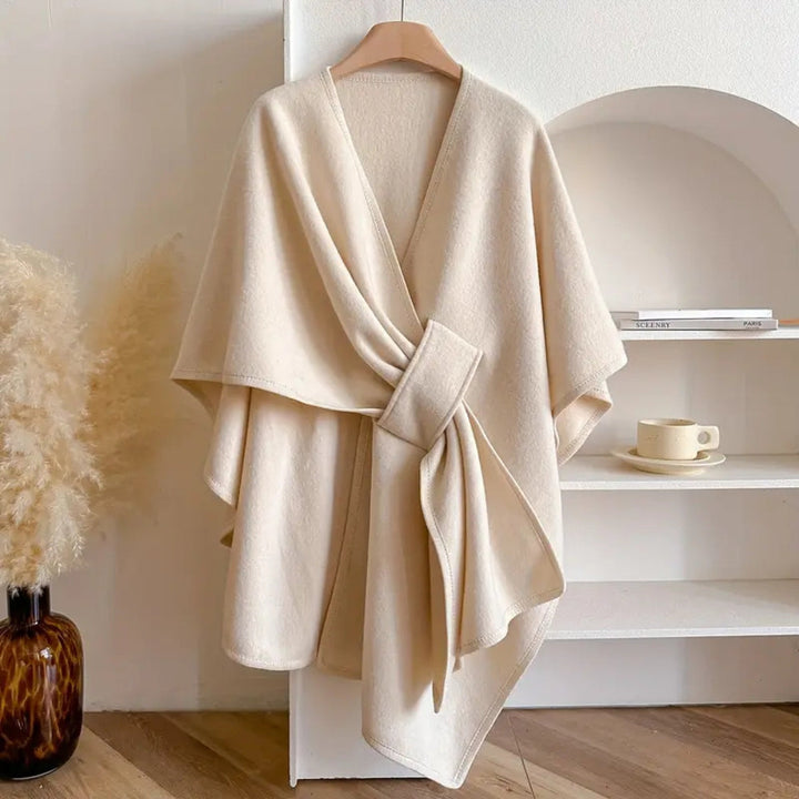 Comfortabele en luxe Celeste dames wrap, elegant met winddicht ontwerp voor herfst en winter.