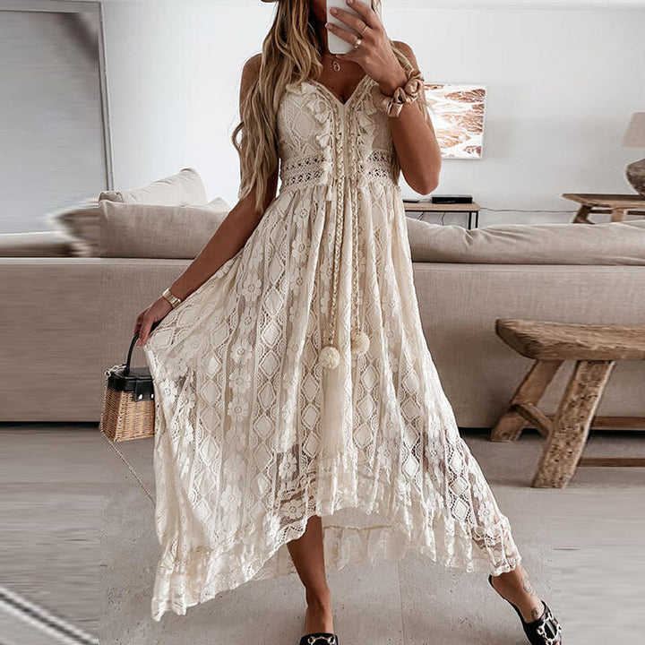 "Elegante boho-jurk voor vrouwen met romantisch borduurwerk, luchtig materiaal en speelse details, perfect voor zomeravonden.