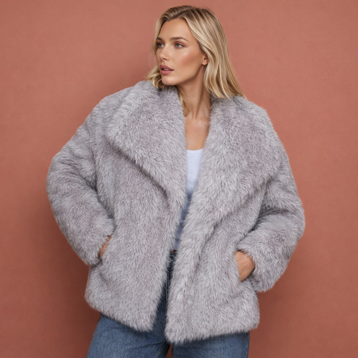 Stijlvolle dames winterjas van zacht bondmateriaal, ideaal als warme en comfortabele herfstjas.