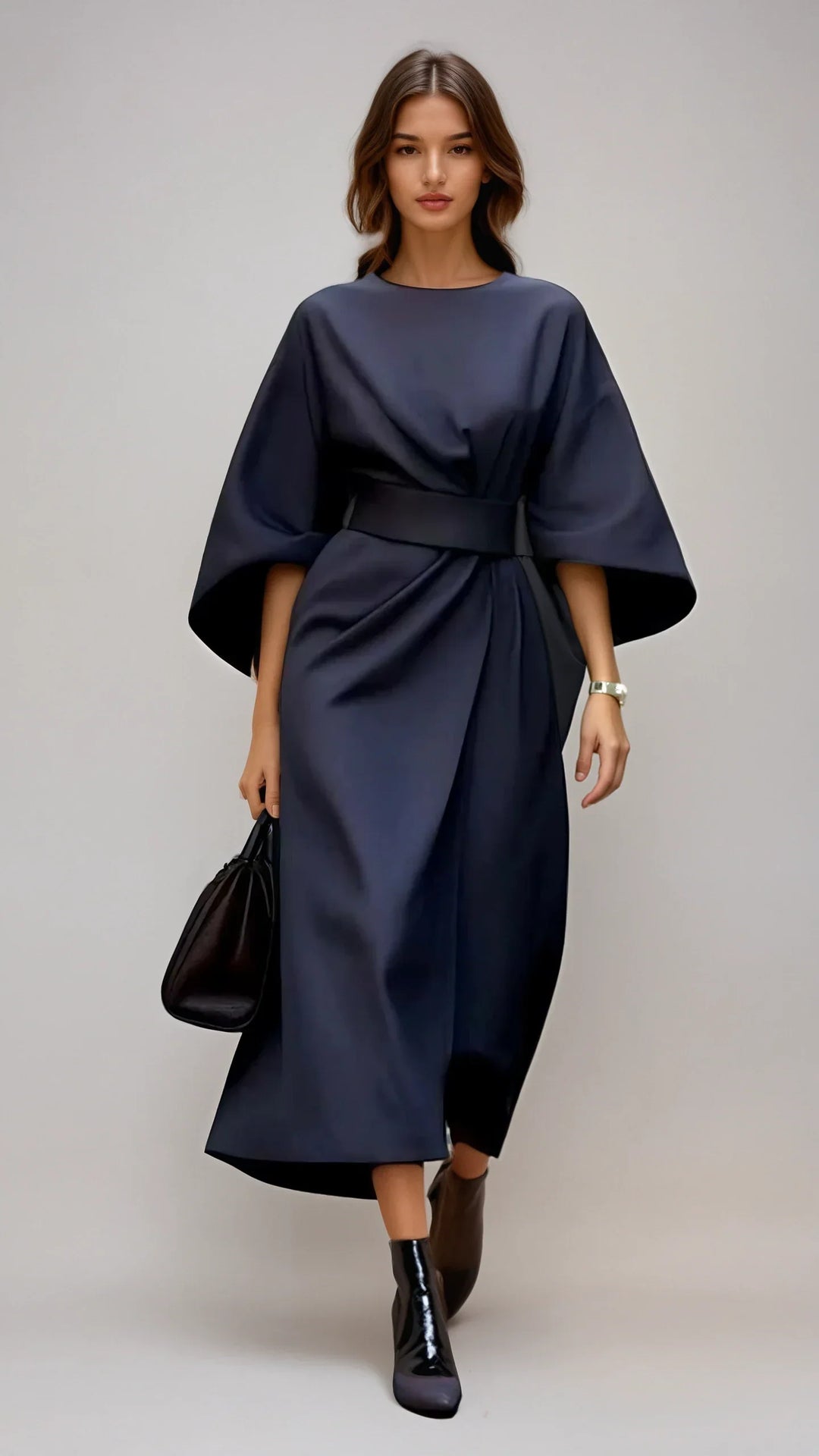 Comfortabele en tijdloze Dames Calista jurk, perfect als veelzijdige midi jurk voor elke dag of speciale gelegenheid.