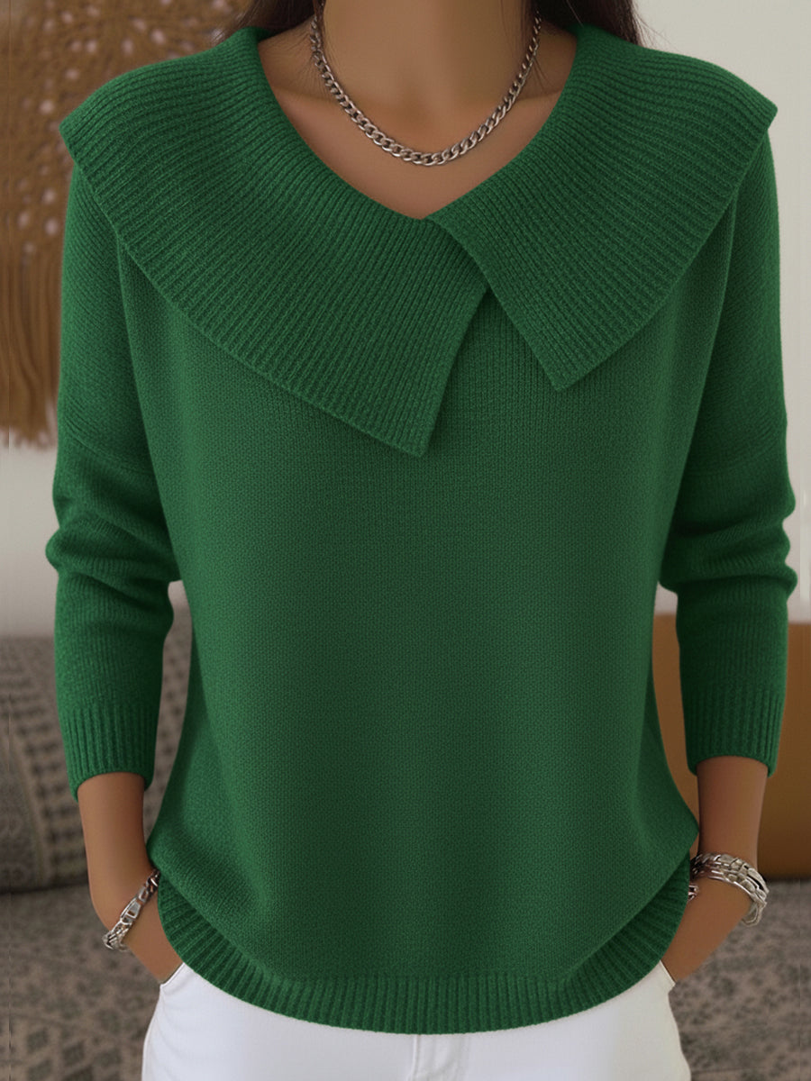 Elegante dames gebreide trui met stijlvolle omslagkraag en diepe V-hals, perfect voor winterse dagen.