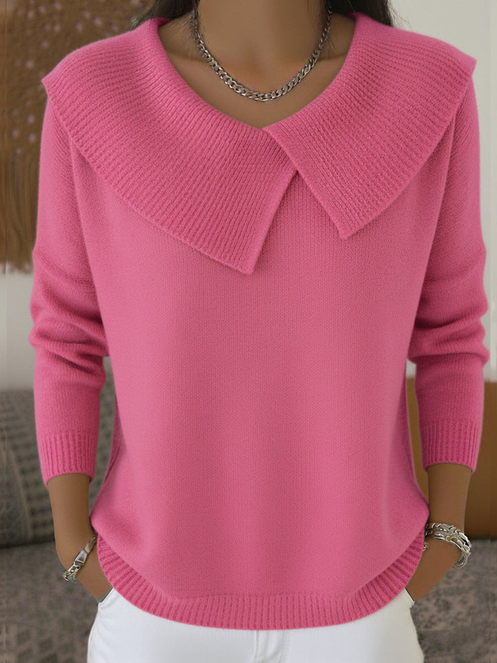 Zachte gebreide pullover voor dames, voorzien van een trendy omslagkraag en moderne V-hals.