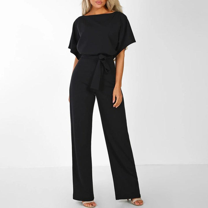Comfortabele dames jumpsuit met korte mouwen en ceintuur; veelzijdige mode voor elke gelegenheid.