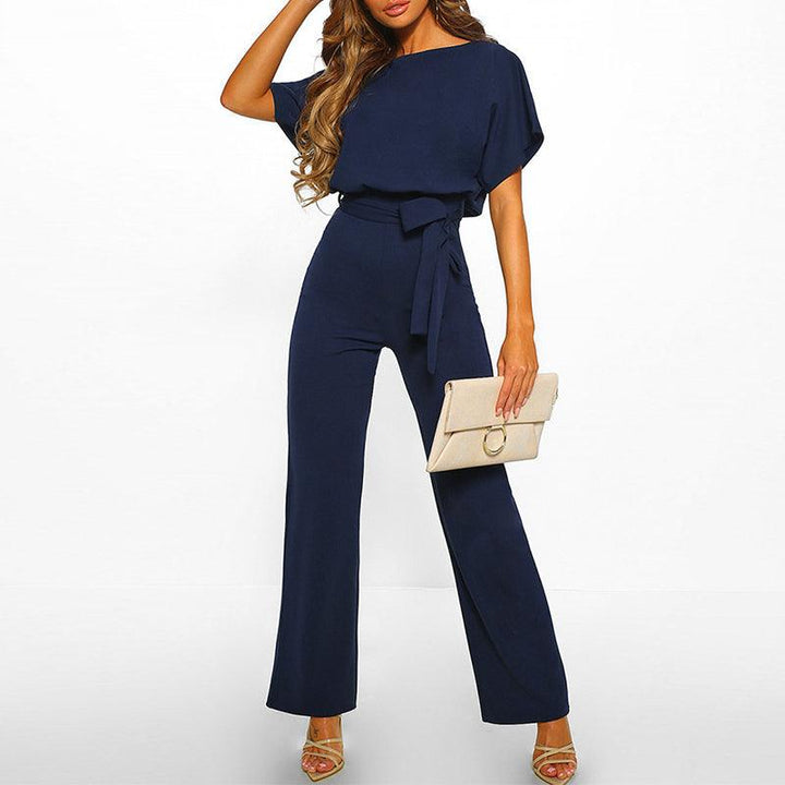 Luchtige zomer dames jumpsuit met korte mouwen en ceintuur; stijlvol en comfortabel voor warme dagen.