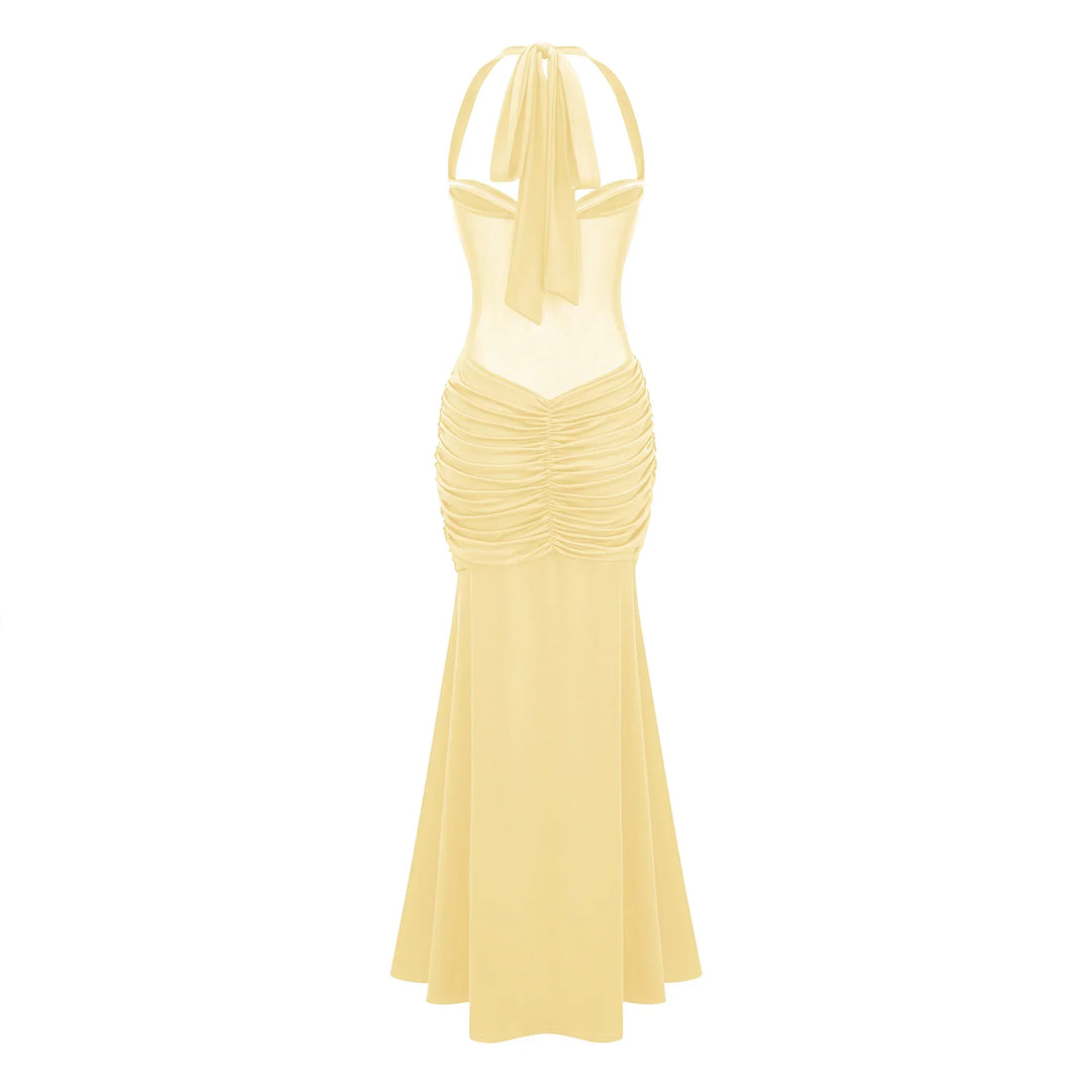 Stijlvolle damesjurk: gedrapeerde maxi-jurk met halternek, elegant voor speciale gelegenheden.