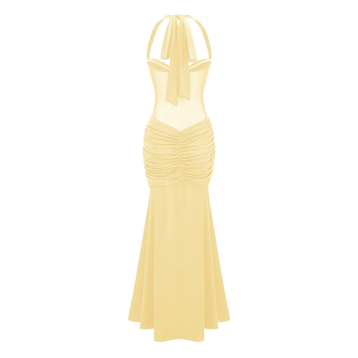 Stijlvolle damesjurk: gedrapeerde maxi-jurk met halternek, elegant voor speciale gelegenheden.