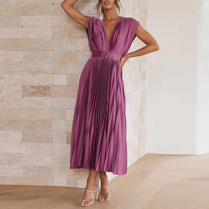 Comfortabele mouwloze dames maxi jurk met V-hals, ideaal als zomer- of feestjurk.