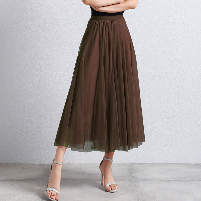Lange damesrok met gelaagde stof, elegant en comfortabel, perfect voor zomeravonden.