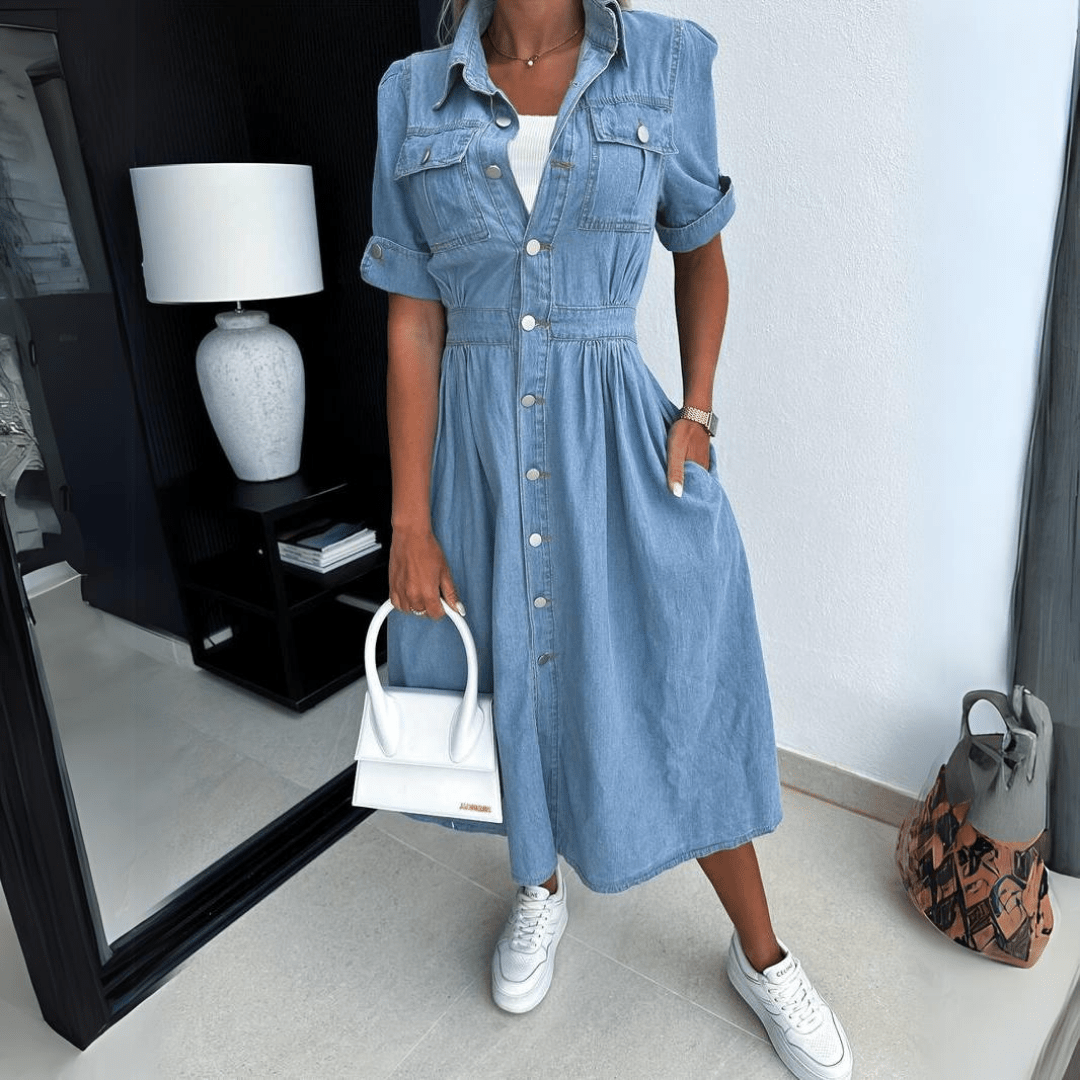 Dames midi jurk met kraag en knoopsluiting; tijdloze elegantie en relaxte pasvorm voor lente en zomer.