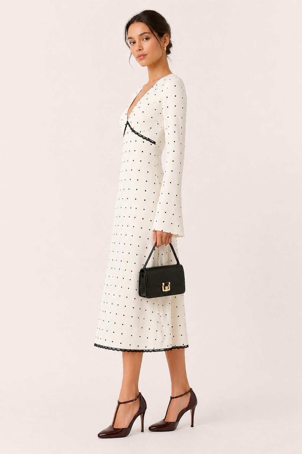 Chique polkadot print dames midi-jurk met lange mouwen en diepe V-hals; perfecte herfst- of voorjaarsjurk.