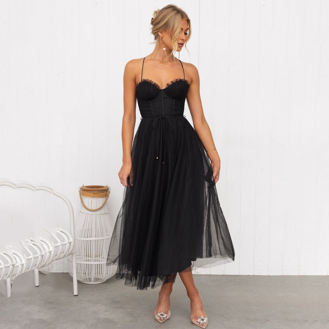 Luchtige zomerjurk voor dames: elegante midi jurk met een comfortabele, flatterende pasvorm. Vrouwenkleding.