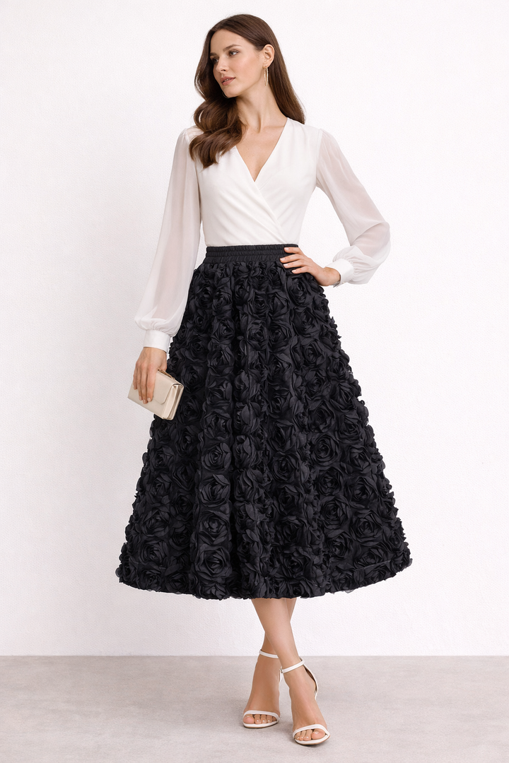 Rosa dames midi-rok met bloemen reliëf. Een opvallend statementstuk, ideaal als zomerrok.