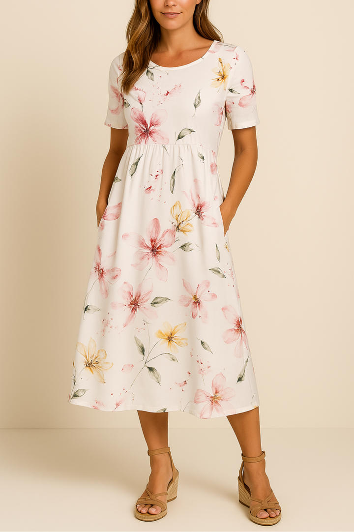 Stijlvolle dames zomerjurk, midi lengte met bloemenmotief, comfortabel voor een vrolijke zomerlook.