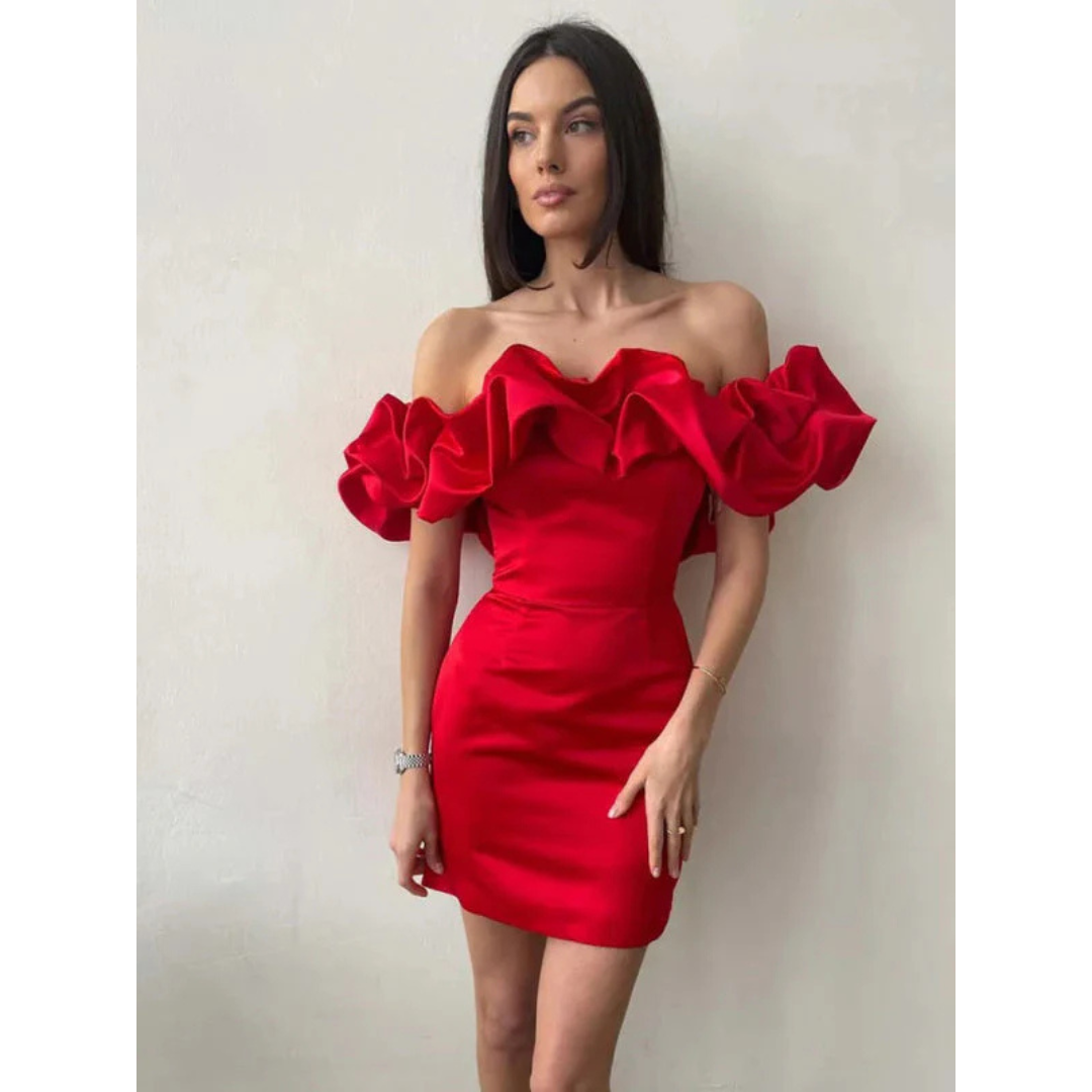 Modieuze off-shoulder damesjurk met ruches voor een veelzijdige en elegante look; ideaal als feestjurk.