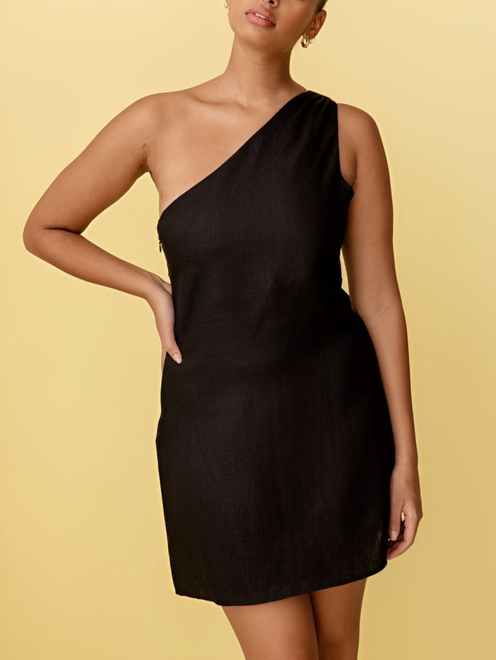Trendy dames one-shoulder maxi jurk, een statement piece voor jouw zomerse garderobe.