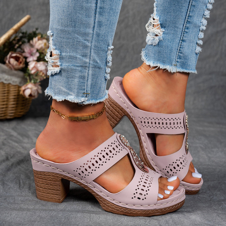 Comfortabele dames zomer sandaal met orthopedische ondersteuning. Ideaal als casual of strand sandaal.