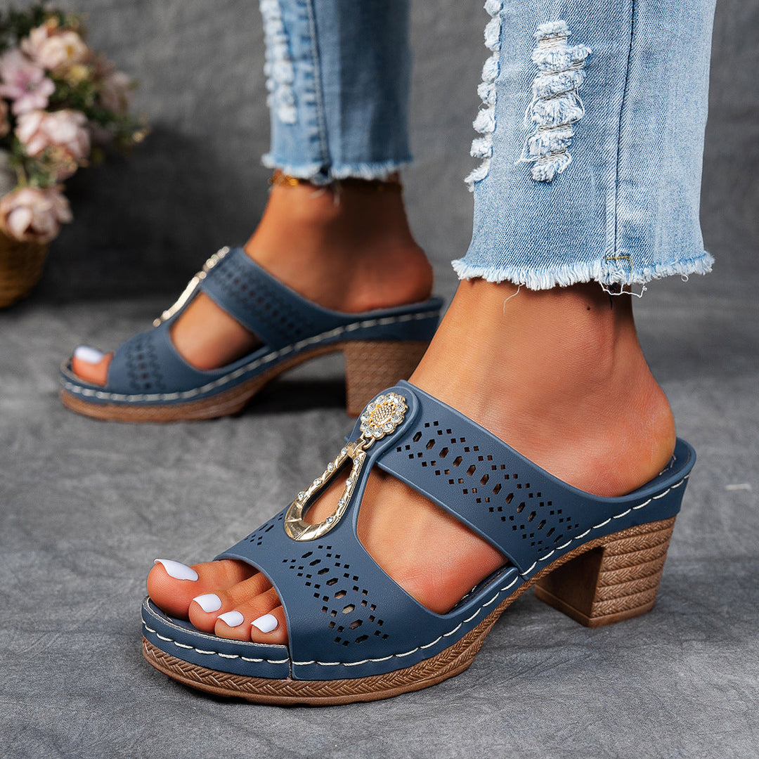Dames zomer sandalen gedragen; elegante platte sandalen met orthopedische ondersteuning voor vrouwen.